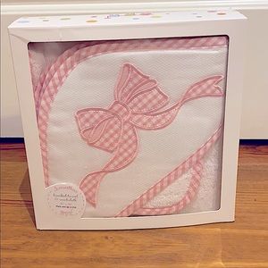 3 Marthas hooded towel and washcloth- New in box